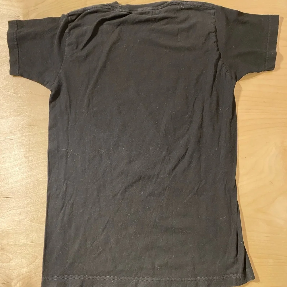 Avatar Black Graphic T-Shirt with Character Design Small (MW)